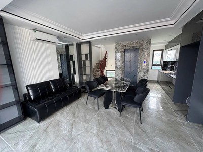 Bán nhà phúc đồng 40m2 6t, mt5m, kinh doanh, dòng tiền 2 thoáng, ô tô tránh 13.x tỷ 0