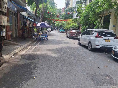 Trung tâm hai bà trưng nhà 4 tầng 38m nhỉnh 6 tỷ 0