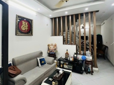 Bán nhà lạc long quân, gần phố - 2 thoáng, 43m2, 9,6 tỷ 1