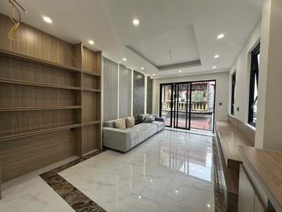 Mặt ngõ oto tránh -lô góc- kinh doanh - nhà mới thang máy - oto vào nhà 1