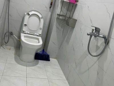 Cho thuê căn hộ tập thể 70 mai động, 60m2 x 2 ngủ, 1 wc. 6.5 triệu 2