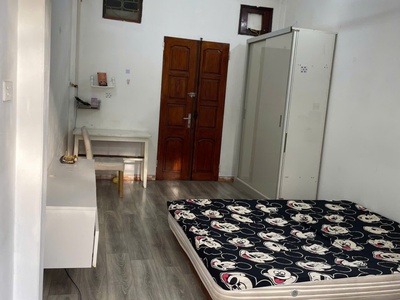 Cho thuê căn hộ tập thể ngõ nguyễn chí thanh,  33m2x2 tầngx2 ngủ.1 wc, 7 triệu/tháng. 0