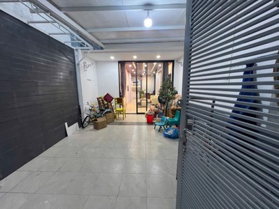 Nhà kiệt nhựa 3m đống đa, 62m2, 2 tầng, móng 3 tầng, 3.xx tỷ 2