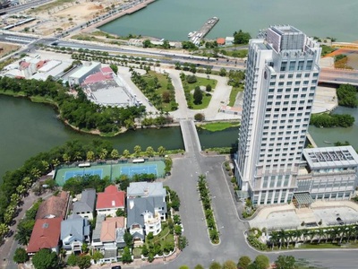 Bán đất 2 mt kinh doanh đường 2 tháng 9, lối vào khu đảo xanh 550m2, ngang 11.5m,  84 tr/m2 1
