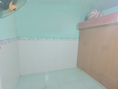 Nhà kiệt 3.5m thẳng thông, 40m ra mt hoàng hoa thám, 52m2, gác lửng, 3.x tỷ 2