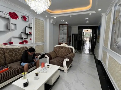 Bán nhà phúc lợi 51m2. 6 tầng. mặt tiền 4m. giá 13.6 tỷ long biên hà nội 0