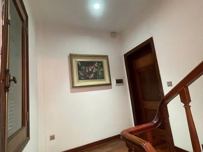 Bán nhà lạc long quân 52m2. 5 tầng. mặt tiền 4.1m. giá 19 tỷ tây hồ hà nội 4