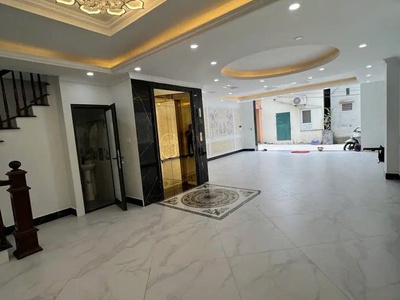Bán nhà phúc lợi 72m2. 6 tầng. mặt tiền 6.1m. giá 15.6 tỷ long biên hà nội 1