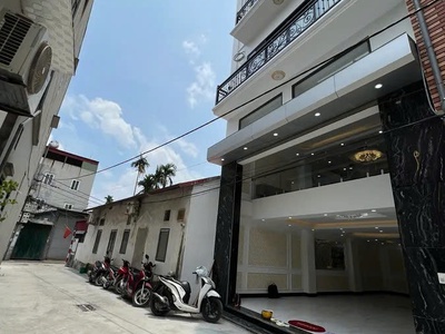 Bán nhà phúc lợi 72m2. 6 tầng. mặt tiền 6.1m. giá 15.6 tỷ long biên hà nội 0