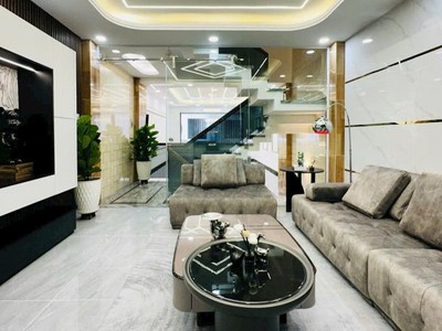 Nhà 5 tầng cao cấp gần tên lửa   khu phân lô đồng bộ   full nội thất   sổ hoàn công 2025 2