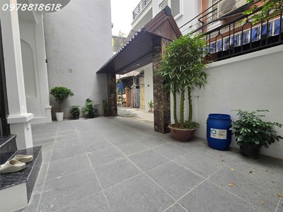 Phú thượng ,tây hồ. chính chủ bán nhà 4 tầng  mói, 81m2, măth tiền 7.6 m, ô tô vào tận nhà... 12.8 2