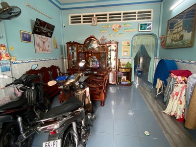Chính chủ cần bán nhà 1 trệt 1 lầu có vị trí đẹp tại phường 1 - tp. cao lãnh - đồng pháp. 2