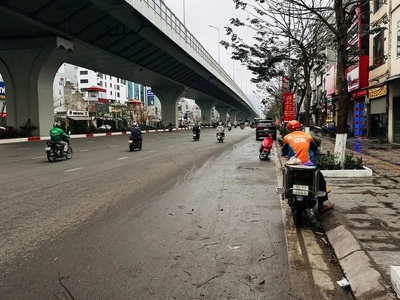 Bán nhanh căn dòng tièn hai bà trưng. 50m x 6t. giá 13,x tỷ 4
