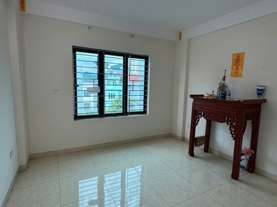 Cho thuê nhà 4 tầng, 4 ngủ,4wc, nhà mới đẹp, điện nước giá dân ngõ 245 di trạch,hoài đức 3