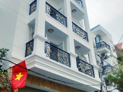 Bán tòa nhà hầm 6 tầng   hồng hà, p.2, tân bình. dt 8x25m, hđ thuê 200tr giá 37tỷ tl 0
