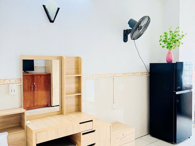 Chính chủ cho thuê phòng full nội thất, an ninh - giá tốt- khu vực trần não  quận 2 cũ 2