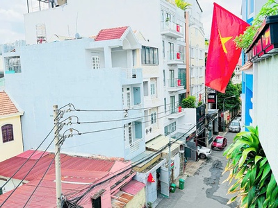 Chính chủ cho thuê phòng full nội thất, an ninh - giá tốt- khu vực trần não  quận 2 cũ 3