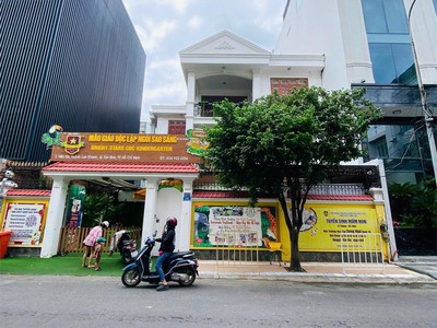 Bán nhà mặt tiền lớn huỳnh lan khanh, p.2, q.tân bình. dt 15x20m, 4tầng giá 108 tỷ 0