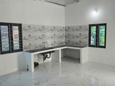 Chính chủ cần bán nhà khuôn viên đẹp bám ao, view núi, tiện cho nghỉ dưỡng 4