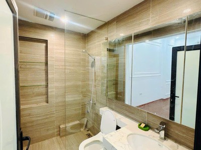 Bán nhà trung tâm trung kính- ngõ rộng oto ra vào cách phố 20m 2