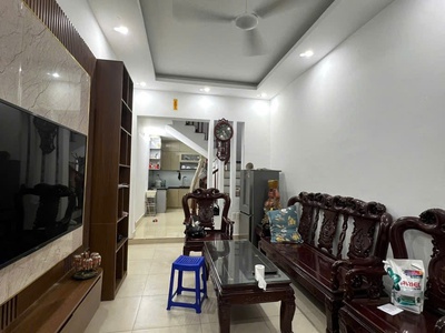 Nhà đẹp lô góc 4 tầng 43m ô tô tại ngõ 107 hồng mai, hbt 1