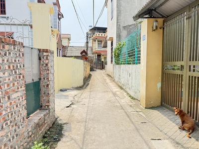 Bán đất Đông Dư, Bát Tràng - DT: 37,5m2 nở hậu, ô tô vào đất, sổ đỏ CC 1