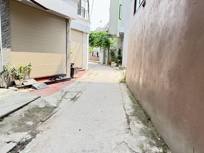 Bán đất Đông Dư, Bát Tràng - DT: 37,5m2 nở hậu, ô tô vào đất, sổ đỏ CC 2