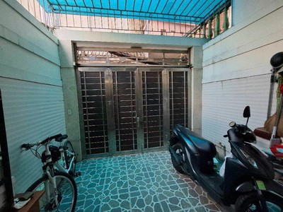 Nhà đẹp Hoàng Hoa Thám 50m2 x 5 tầng - nội thất toàn gỗ Lim - 3 mặt thoáng - Ngõ thông thoáng. 1