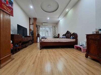 Nhà đẹp Hoàng Hoa Thám 50m2 x 5 tầng - nội thất toàn gỗ Lim - 3 mặt thoáng - Ngõ thông thoáng. 3