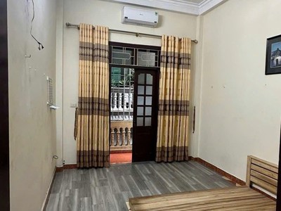 Đồng Cổ 46m2 x mặt tiền 4.6M - Khu phân lô quân đội - Nhà 2 thoáng - Cách ô tô dừng đỗ 20M. 2