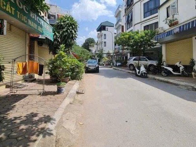 Đồng Cổ 46m2 x mặt tiền 4.6M - Khu phân lô quân đội - Nhà 2 thoáng - Cách ô tô dừng đỗ 20M. 0