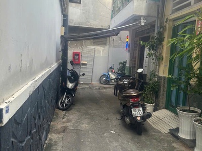 Chỉ hơn 4 tỷ nhà 2 tầng 36m2 gần mt phan đăng lưu p9 phú...