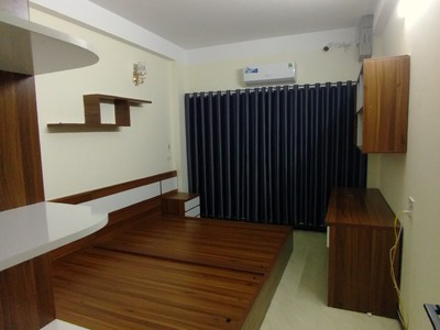 Cho thuê nhà riêng, nhà mặt đường 5