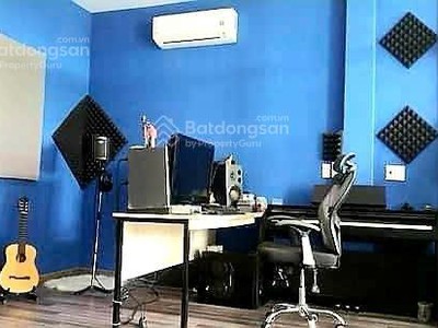 Nhà phố 92.5m2 - giá 13.6 tỷ - đang thu nhập mỗi tháng - đường D1, Q7 0