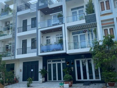 Nhà phố 92.5m2 - giá 13.6 tỷ - đang thu nhập mỗi tháng - đường D1, Q7 3