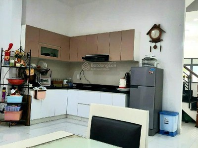 Nhà phố 92.5m2 - giá 13.6 tỷ - đang thu nhập mỗi tháng - đường D1, Q7 4