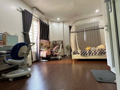 Ô tô, Kinh doanh, Văn phòng  Lô góc, 5 tầng   Đối diện KĐT Đô Nghĩa, Hà Đông. Gía 8,3 tỷ 3