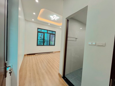Nhà mới 5 tầng   ngay mặt đường Thanh Nhàn   5m đi bộ ra ô tô giá 8,95 tỷ 1