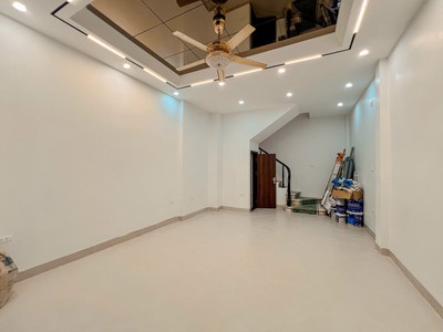 Nhà mới 5 tầng   ngay mặt đường Thanh Nhàn   5m đi bộ ra ô tô giá 8,95 tỷ 0
