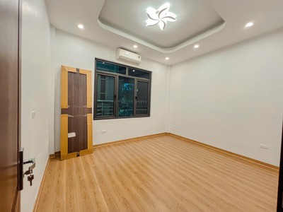 Nhà mới 5 tầng   ngay mặt đường Thanh Nhàn   5m đi bộ ra ô tô giá 8,95 tỷ 3