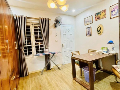Bán nhà ngõ 102 Khuất Duy Tiến, 50m2, cạnh sân chơi, 17.5 tỷ 2