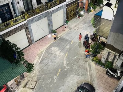 Nhà 5 tầng xe hơi ngủ gần bv đa khoa bình tân chủ giảm chỉ còn 3,5 tỷ 0