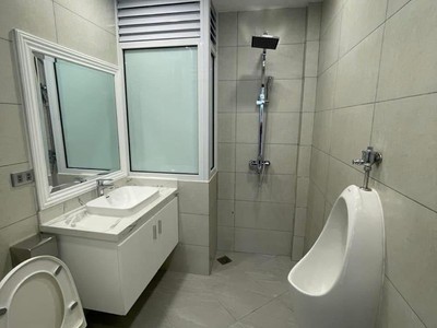 Toà nhà văn phòng 10 tầng   ngyễn văn tuyết  pccc đầy đủ   đang cho thuê 1.2 tỷ / năm 3