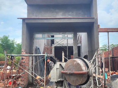 Bán nhà 1 trệt 1 gác lửng   sổ riêng thổ cư 100   giá chỉ hơn 1 tỷ 2