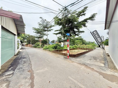 Hot     sở hữu ngay lô đất đẹp - giá tốt - vị trí đắc địa tại xã thạch thất, tphn 0