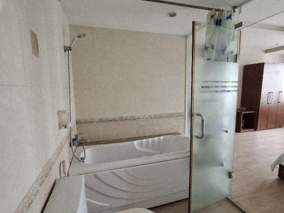Mặt phố bát khối 75 tỷ 275m khách sạn 9 tầng,mặt tiền 9m, long biên 3