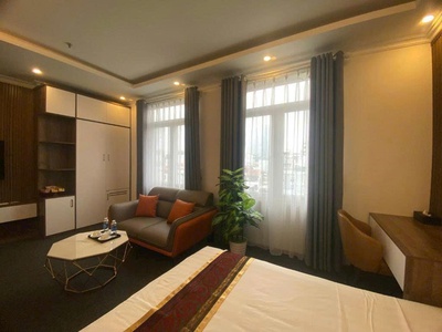 Bán khách sạn 3 sao quận cầu giấy, view hồ, 155m2, 9 tầng, 71 tỷ 2