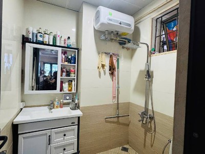 Bán căn hộ 3 ngủ lô góc đẹp   chung cư đền lừ,  gần hồ, ở ngay 71m2 giá chào 4.7 tỷ 3
