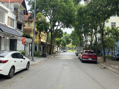 Nhà phố việt hưng 66 tỷ 200m vỉa hè rộng,kinh doanh đỉnh,long biên hà nội 1