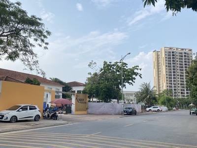 Nhà phố việt hưng 66 tỷ 200m vỉa hè rộng,kinh doanh đỉnh,long biên hà nội 2